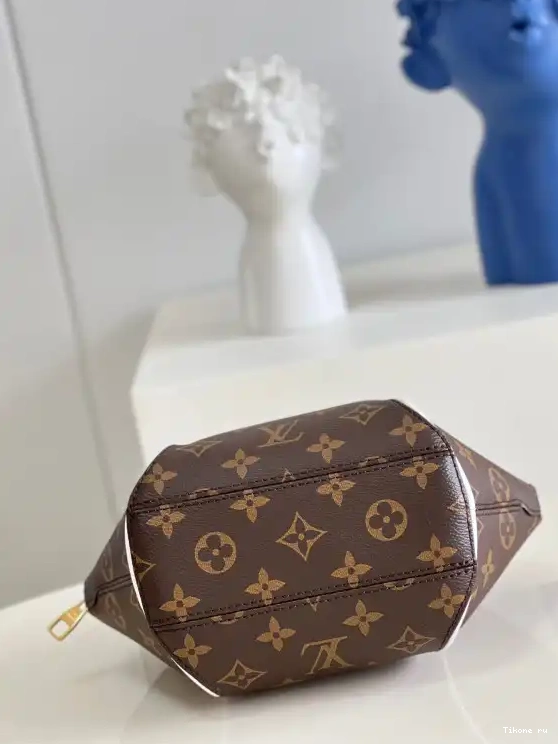 Cheap ELLIPSE VUITTON BB LOUIS 0515